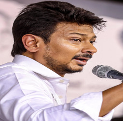 "பயத்தின் வெளிப்பாடா?" - உதயநிதியின் விமர்சனத்திற்கு தவெக தரப்பு