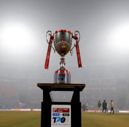 இந்தியா - தென்னாப்பிரிக்கா 4-வது டி20 போட்டி தாமதம்