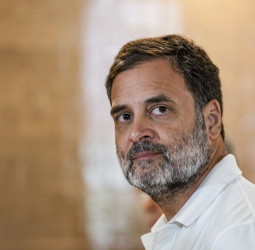 எதிர்க்கட்சித் தலைவருக்குரிய மரியாதை கொடுக்கப்பட்டுவதில்லை - ராகுல்