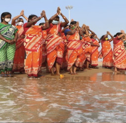 சுனாமி: 21-ஆம் ஆண்டு நினைவு தினம் - கடற்கரை பகுதிகளில் அஞ்சலி