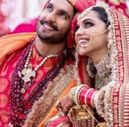 🔥 இந்த ஆண்டின் வைரல் ஜோடி: ரன்வீர் & தீபிகா படுகோன்!