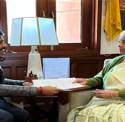 அருண் நேரு டெல்லியில் நிதியமைச்சரைச் சந்தித்தார்!