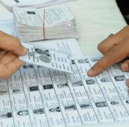 "உங்கள் பெயர் பட்டியலில் இருக்கிறதா?", இன்று வெளியாகிறது தமிழக வரைவு வாக்காளர் பட்டியல்: