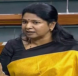 பக்தர்கள் மலையேற முடியாததற்கு பா.ஜ.கவே காரணம்" - கனிமொழி குற்றச்சாட்டு