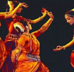 சென்னை 'இசை நாட்டிய நாடக விழா' கோலாகலத் தொடக்கம்!