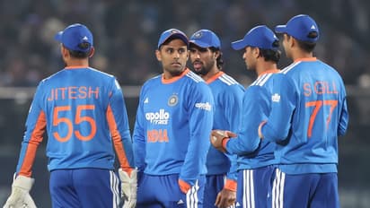 டி20 உலகக்கோப்பை 2026: இந்திய அணி அறிவிப்பு! அதிரடியாக நீக்கப்பட்ட சுப்மன் கில்!