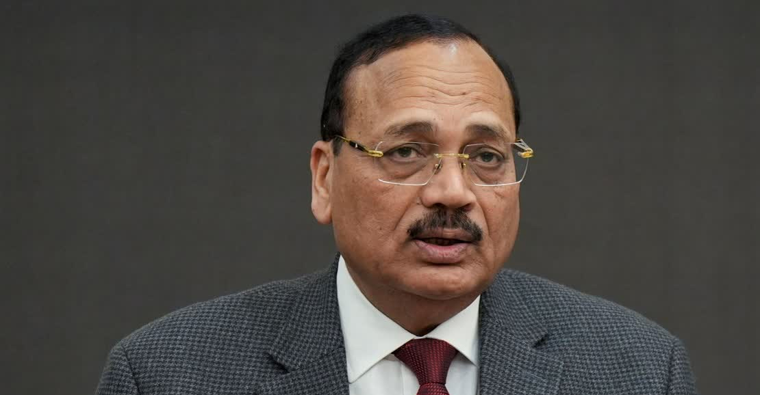 அச்சுறுத்தலுக்கு அஞ்சேன்": உச்ச நீதிமன்றத் தலைமை நீதிபதி சூர்யகாந்த் ஆவேசம்!