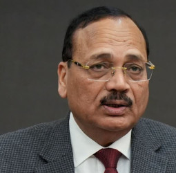 அச்சுறுத்தலுக்கு அஞ்சேன்": உச்ச நீதிமன்றத் தலைமை நீதிபதி சூர்யகாந்த் ஆவேசம்!