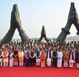 காசி தமிழ் சங்கமம்