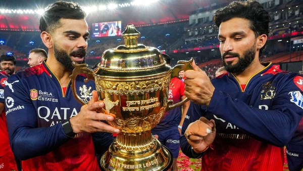 RCB விற்பனை ரகசியம் வெளிச்சம் – IPL உலகை அதிரவைத்த அதிர்ச்சி முடிவு!