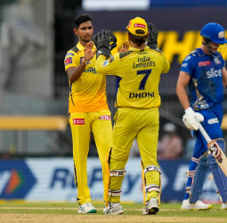 🦁 மும்பையை துவம்சம் செய்த சென்னை! 103 ரன்கள் வித்தியாசத்தில் சிஎஸ்கே அபார வெற்றி!