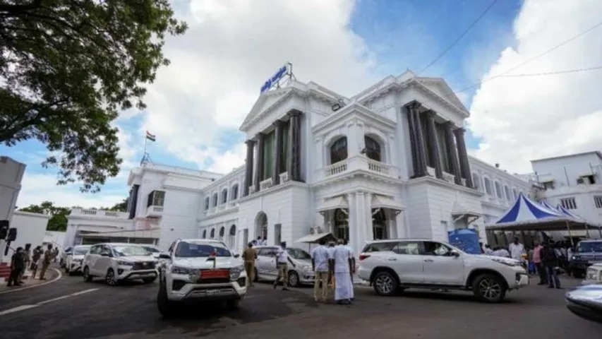 தலைமைச் செயலாளர் மாற்றத்திற்கு எதிர்ப்பு: தேர்தல் ஆணையத்திற்கு திமுக கடிதம்!