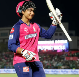 பும்ரா பந்தில் சிக்ஸர்: வைபவ் சூர்யவன்ஷி விளாசல்!