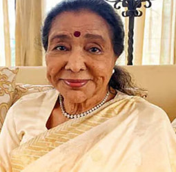 பழம்பெரும் பாடகி ஆஷா போஸ்லே காலமானார்!