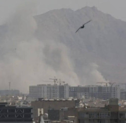 இஸ்ரேல்-ஈரான் மோதலுக்கு நடுவே அமெரிக்கா அதிரடிப் படை குவிப்பு