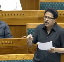 "இது நாரி சக்தி அல்ல.. நரித்தன மசோதா!" - நாடாளுமன்றத்தில் சு. வெங்கடேசன் ஆவேச உரை!