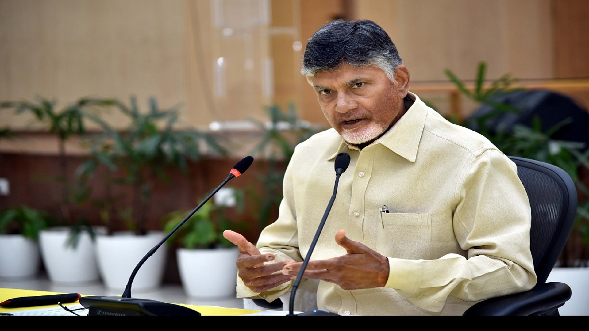 சந்திரபாபு நாயுடுவுக்கு இதுகூட தெரியாதா? - சென்னை விமான நிலைய சர்ச்சை!