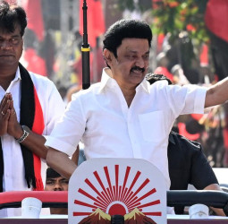 தேர்தல் 2026: ஸ்டாலின் - விஜய் தீவிர பரப்புரை!