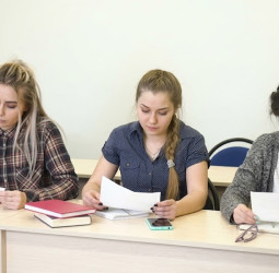 பள்ளி மாணவர்களின் மன அழுத்தம்: “சிக்க் நோட்” தேடல்கள் அதிகரிப்பது ஏன்?