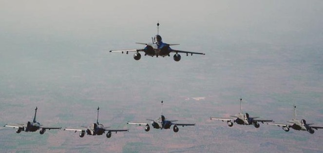 IAF போர்விமானம் அவசர நிலை – லாண்டிங் கியர் கோளாறு