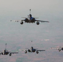 IAF போர்விமானம் அவசர நிலை – லாண்டிங் கியர் கோளாறு