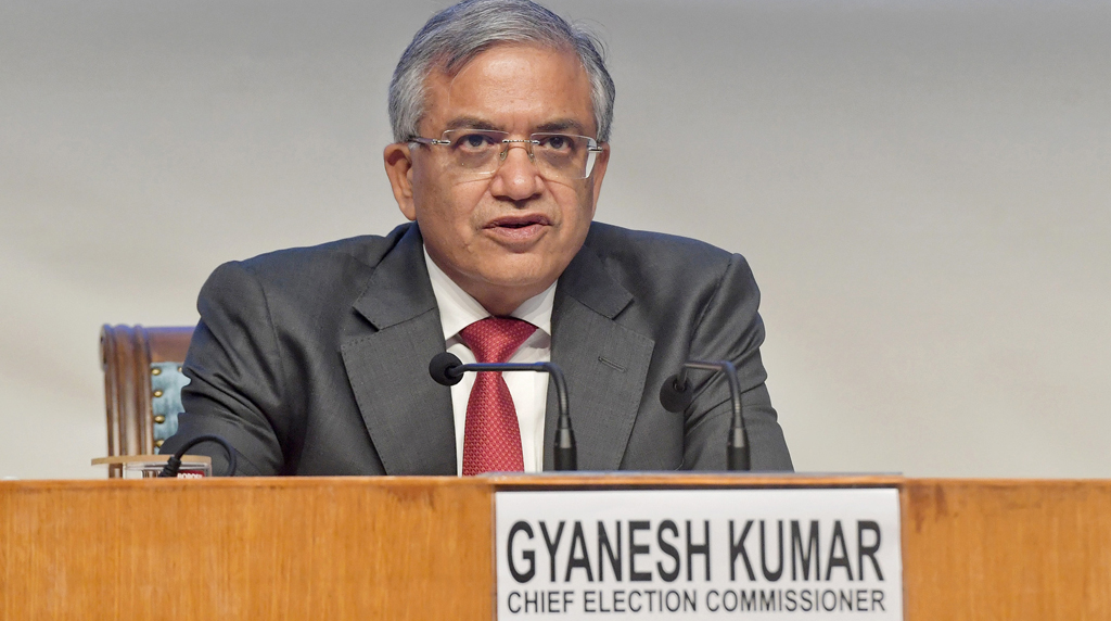 தமிழகம், மேற்கு வங்க வாக்காளர்களுக்கு தேர்தல் ஆணையம் புகழாரம்!