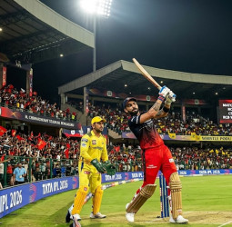 சிஎஸ்கே-வை வீழ்த்தி ஆர்சிபி அபார வெற்றி!