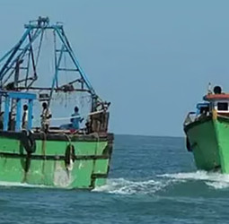 இலங்கை கடற்படையின் அதிரடி கைது: ராமேஸ்வரம் மீனவர்கள் 9 பேர் சிறைபிடிப்பு – இயந்திரக் கோளாறால் நேர்ந்த துயரம்!