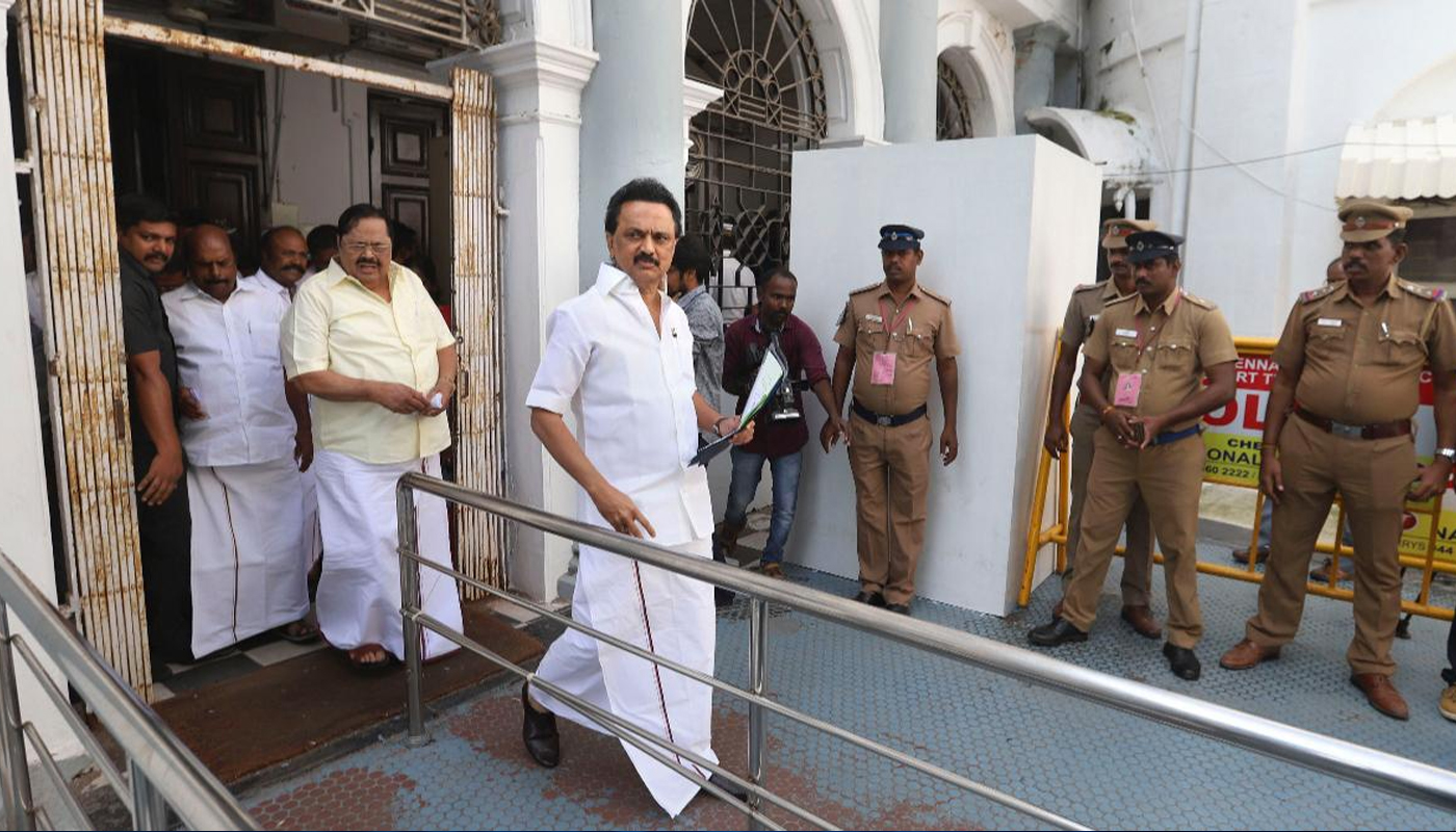 முன்னாள் முதல்வர் மு.க.ஸ்டாலின் பாதுகாப்பு Z+ லிருந்து Z ஆக குறைப்பு: விஜய் அரசின் அதிரடி நடவடிக்கையும் முழு பின்னணியும்!