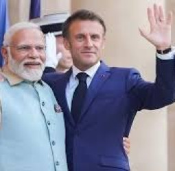 இந்தியா வருகை தந்தார் பிரான்ஸ் அதிபர் இம்மானுவேல் மேக்ரான்!