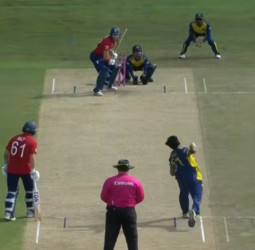 டி20 உலகக்கோப்பை: இலங்கையை வீழ்த்தி இங்கிலாந்து அபார வெற்றி!