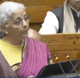 மாவட்டந்தோறும் பெண்கள் விடுதி: மத்திய பட்ஜெட்டில் அதிரடி அறிவிப்பு!