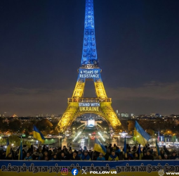 உக்ரைன் போர் 4-ம் ஆண்டு தொடக்கம்: ஈஃபிள் கோபுரத்தில் உக்ரைன் கொடி நிறத்தில் மின் ஒளி அலங்காரம்!