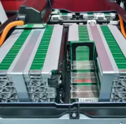 மின்சார வாகன பேட்டரிகளுக்கான வரிவிலக்கு நீட்டிப்பு: பட்ஜெட்டில் அறிவிப்பு!