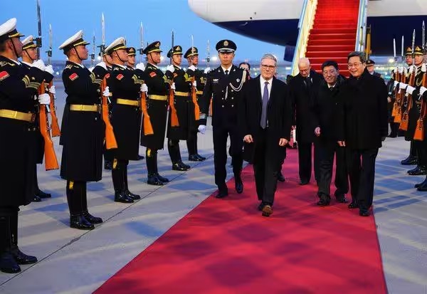 பிரிட்டன் - சீனா உறவில் புதிய திருப்பம்: 'பனியுகம்' முடியுமா? கீர் ஸ்டார்மர் பயணம்!