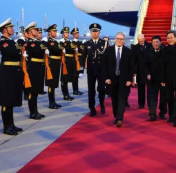 பிரிட்டன் - சீனா உறவில் புதிய திருப்பம்: 'பனியுகம்' முடியுமா? கீர் ஸ்டார்மர் பயணம்!