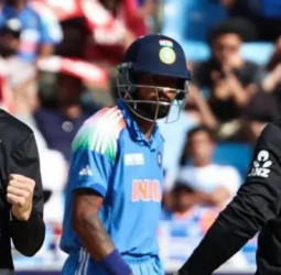 இந்தியாவை வீழ்த்திய நியூஸிலாந்து!