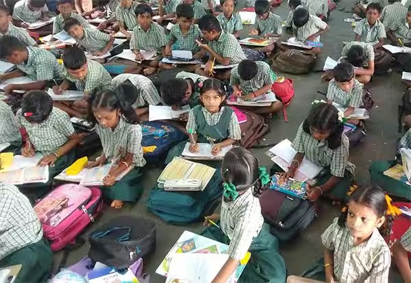 பொங்கல் விடுமுறை முடிந்து இன்று பள்ளிகள் திறப்பு!