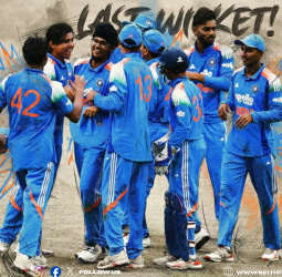 🔥246 ரன்கள் எடுத்தால் இந்தியா சாம்பியன்! - தென்னாப்பிரிக்காவை திணறடித்த கிஷன் சிங்! - ஜேசன் ரௌல்ஸின் அதிரடி சதம் வீணாகிறதா?