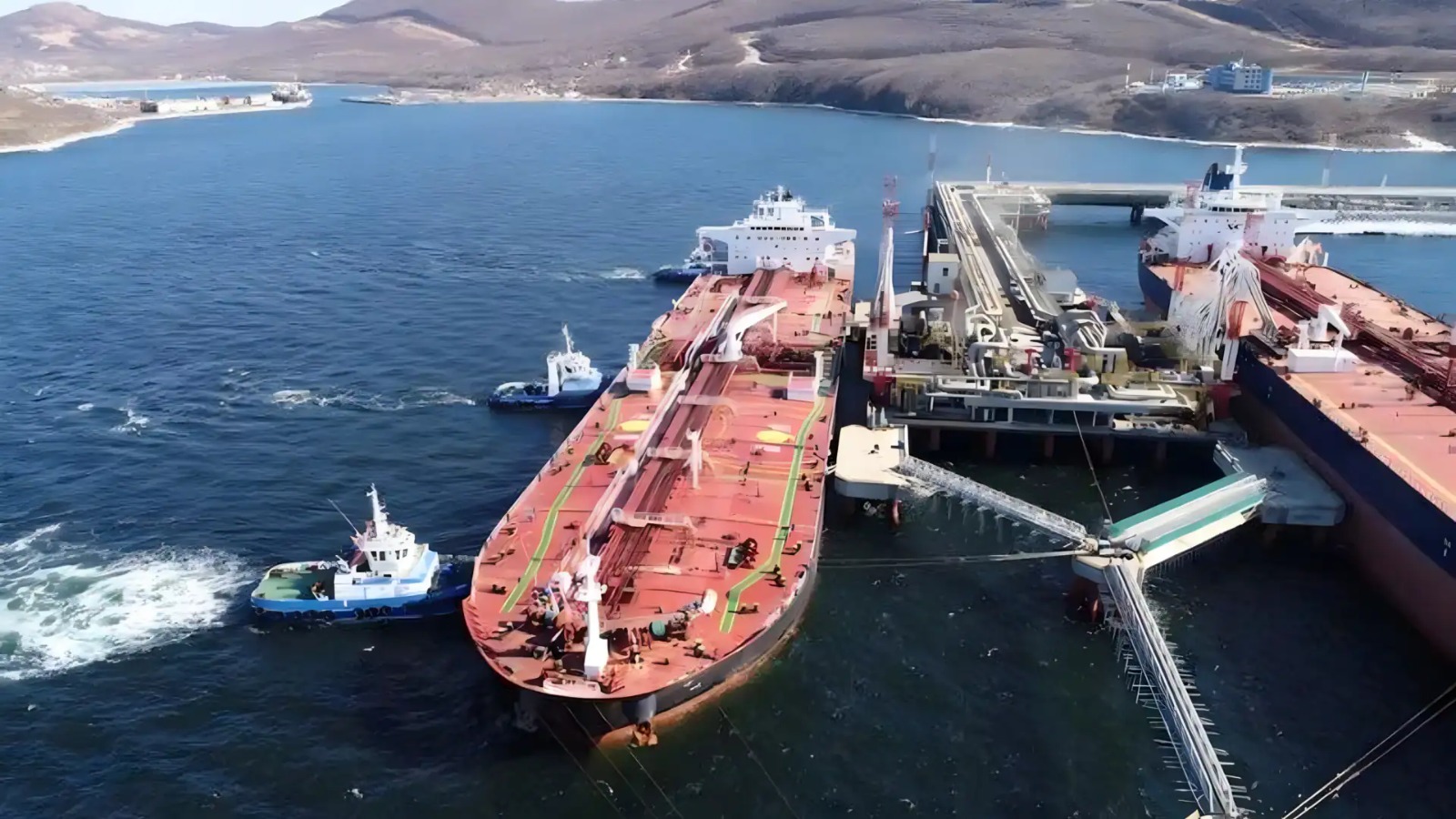 ரஷ்ய எண்ணெய் சர்ச்சை: இந்தியா மீதான 25% வரியை நீக்க அமெரிக்கா சிக்னல்! பின்னணி என்ன?