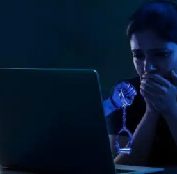 டிஜிட்டல் அர்ரெஸ்ட் மோசடி: தப்புவது எப்படி?