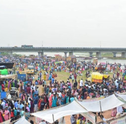 கடலூரில் களைகட்டிய ஆற்றுத்திருவிழா: