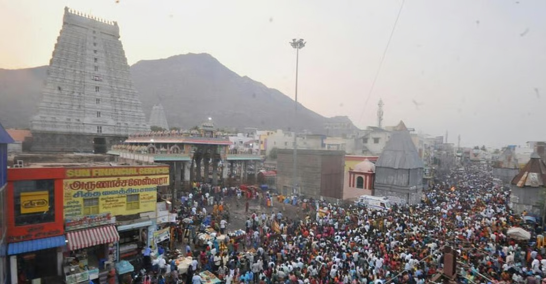 திருவண்ணாமலை பௌர்ணமி கிரிவலம் 2026: முழு நேரப்பட்டியல் இதோ!