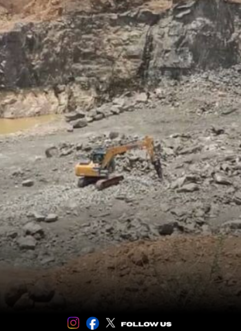 🚫 "கரூர் மணல் கொள்ளை!" - 50 பேருடன் வந்த திமுக MLA பழனியாண்டி? - செய்தியாளர் மீது தாக்குதல்!