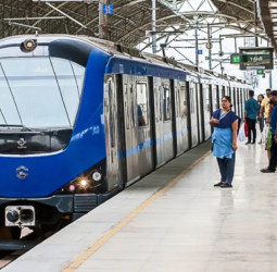 சென்னை மெட்ரோ: இந்த மாத இறுதிக்குள் அனைத்து நிலையங்களிலும் சாய்வுதள வசதி - CMRL