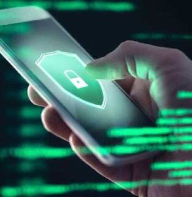 ஒரே ஒரு 'வாய்ஸ் கால்' போதும் – உங்கள் போன் ஹேக் செய்யப்படும் அபாயம்!