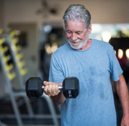 60 வயதிலும் தசை வலிமையை அதிகரிக்க முடியுமா? முதுமையைத் தள்ளிப்போடும் ரகசியம்!