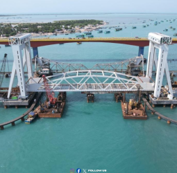 🌉பாம்பன் பழைய ரயில் பாதையை அகற்றும் பணி தொடக்கம்! - 4 மாதங்களில் முழுமையாக அகற்றத் திட்டம்!