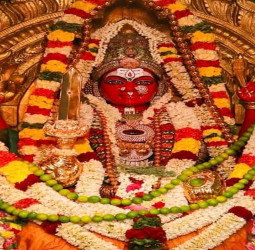 வீட்டின் கஷ்டங்கள் தீர்ந்து செல்வம் பெருக, ஆடி வெள்ளிக்கிழமையில் கட்டாயம் செய்ய வேண்டிய 9 ரகசியங்கள்!