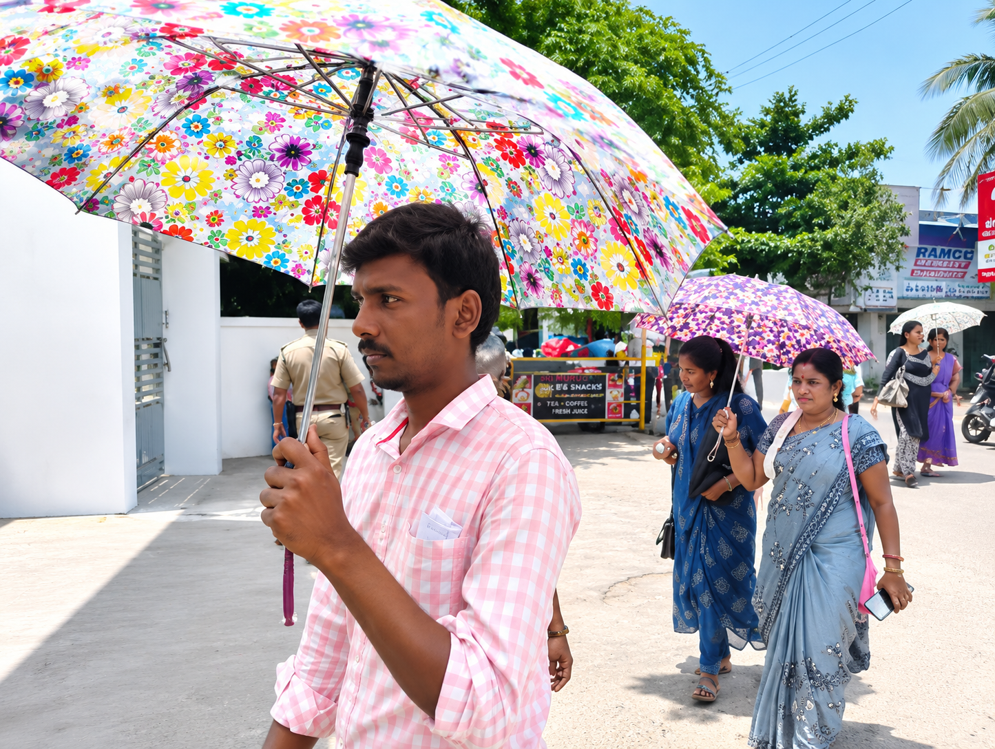 தமிழ்நாட்டில் இன்று 15 மாவட்டங்களில் அதிரடி வெப்ப அலை வீசும்: வானிலை மையம் விடுத்த பகீர் எச்சரிக்கை!